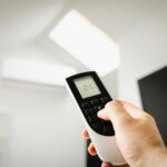 Climatiseur mobile dans un intérieur, illustration pour un avis Edenwood