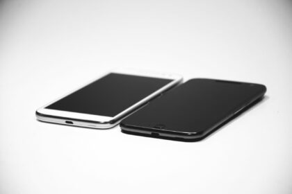 Illustration Nouveaux Consos — smartphone