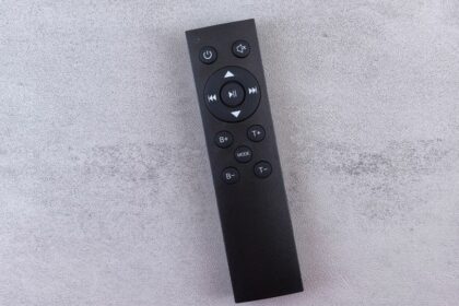 Téléviseur Edenwood affichant un problème de signal HDMI à diagnostiquer