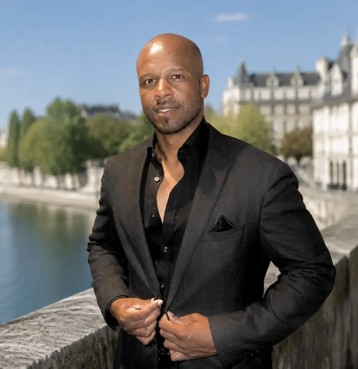 Brice Masseix, entrepreneur et chroniqueur spécialisé en stratégie et intelligence artificielle