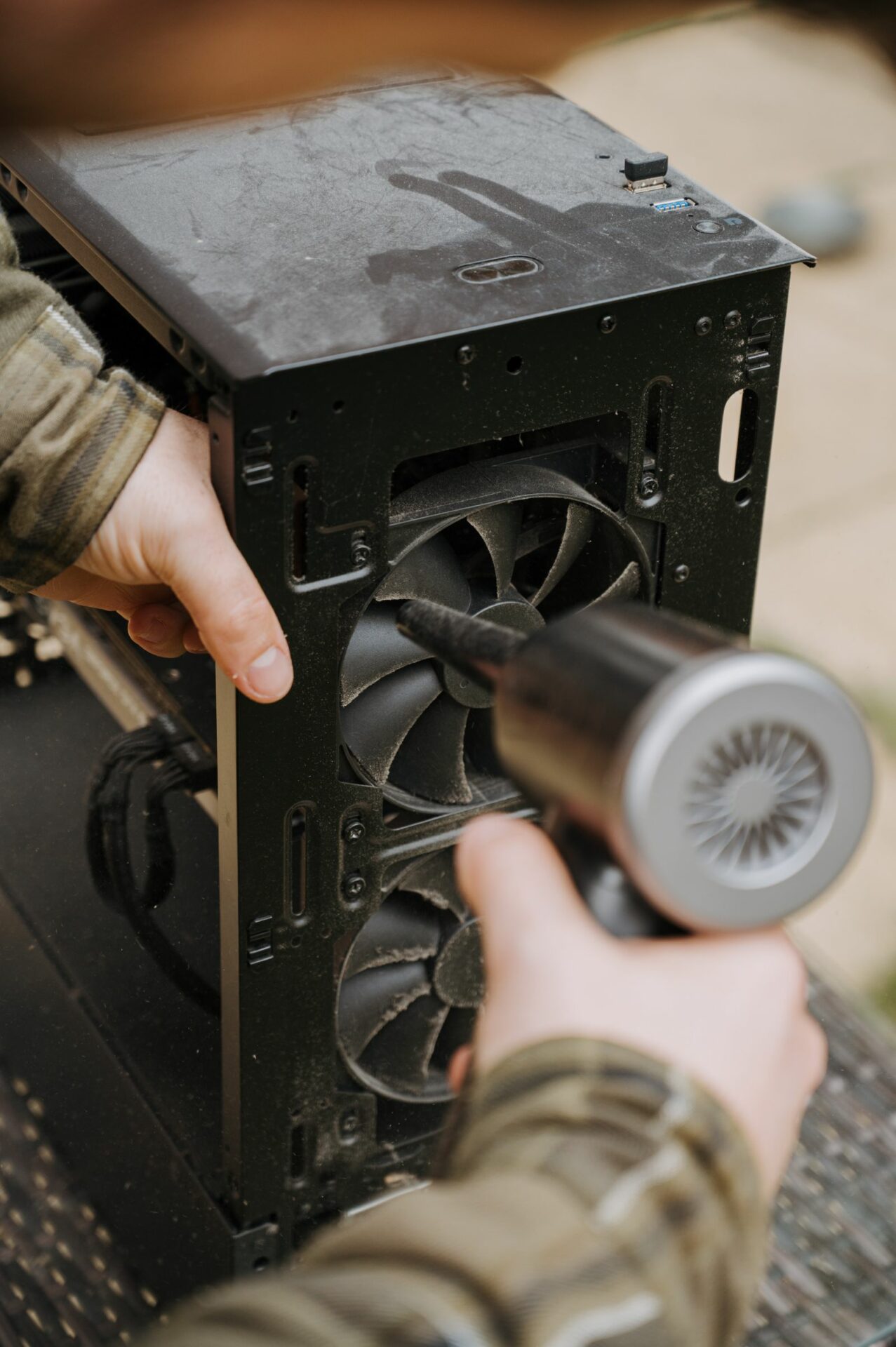 Entretien et nettoyage du circuit d’air d’un appareil électronique