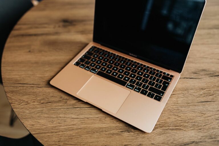 Réparer son Mac plutôt que le remplacer : comment faire le bon choix ?
