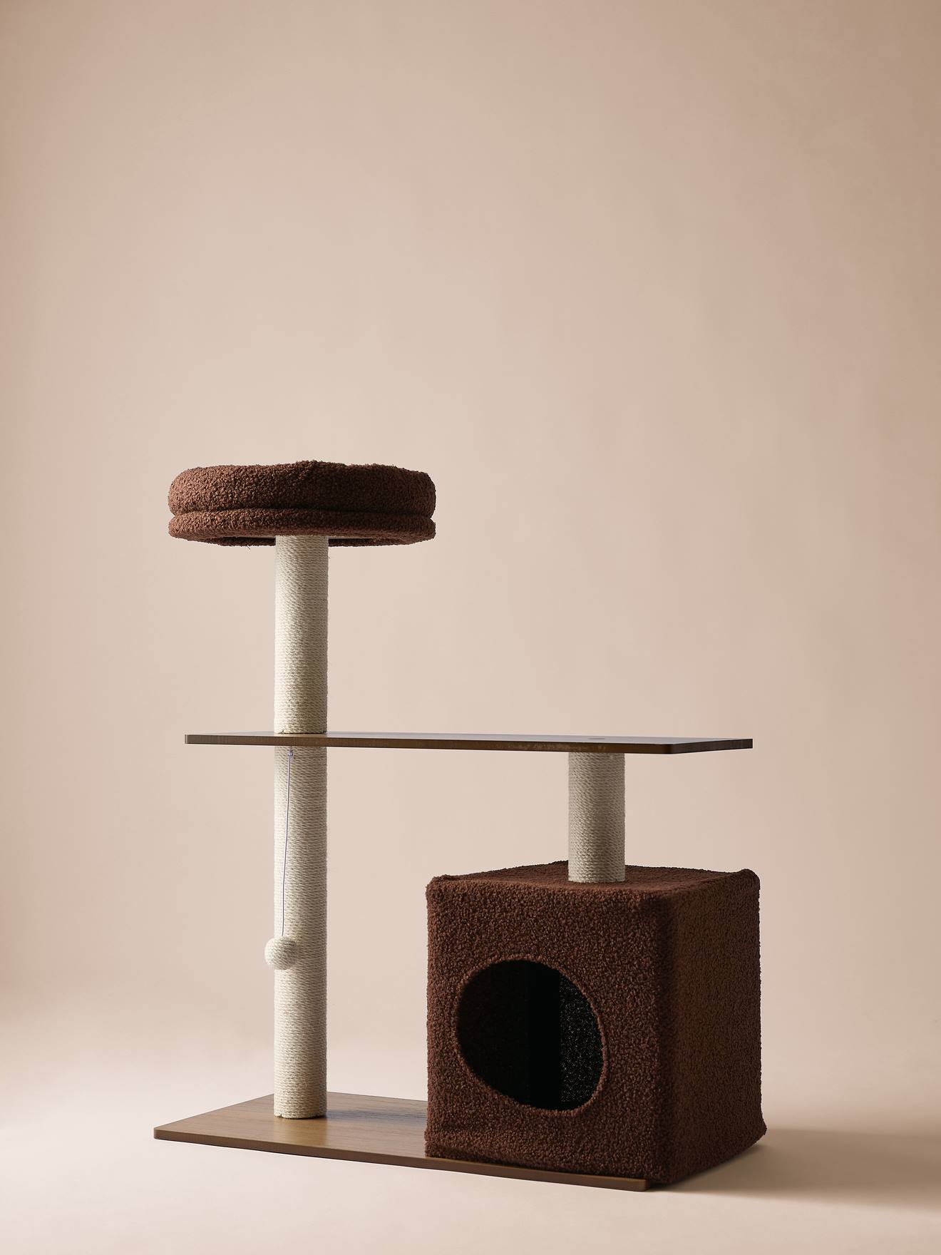 Arbre à chat bois design chocolat