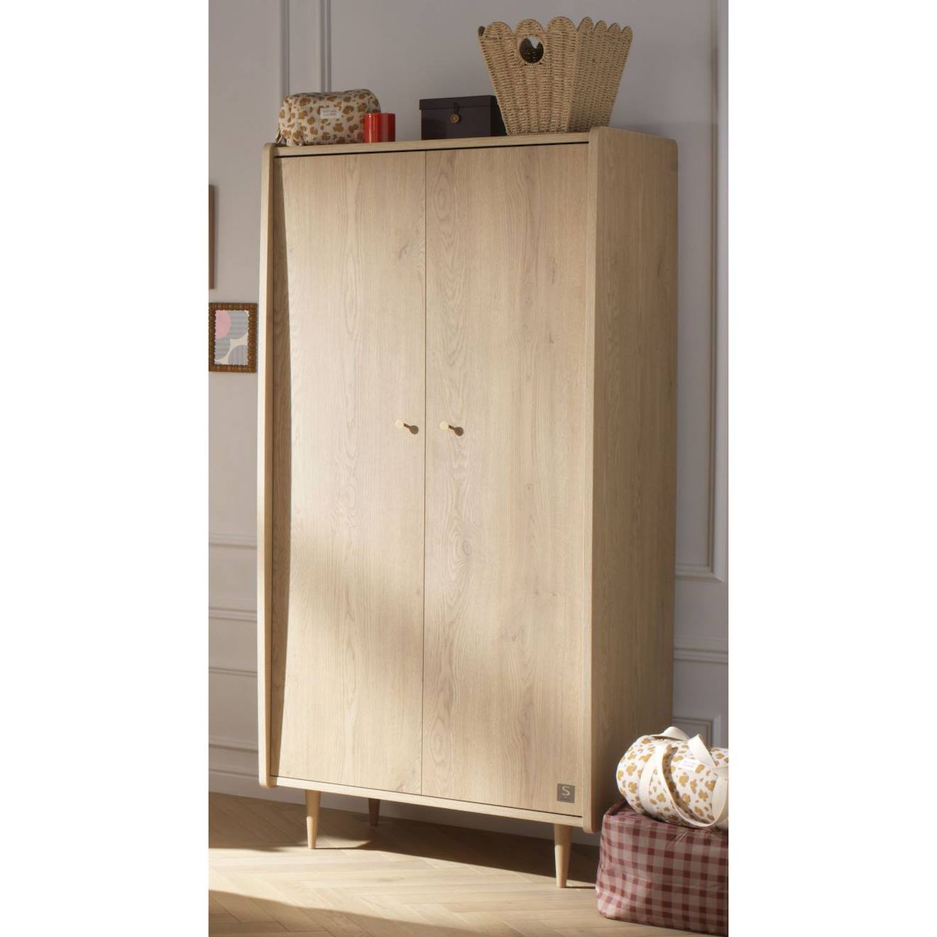 Armoire 2 Portes Avec Pieds Bois Et Poignées Métal - My Love Marron