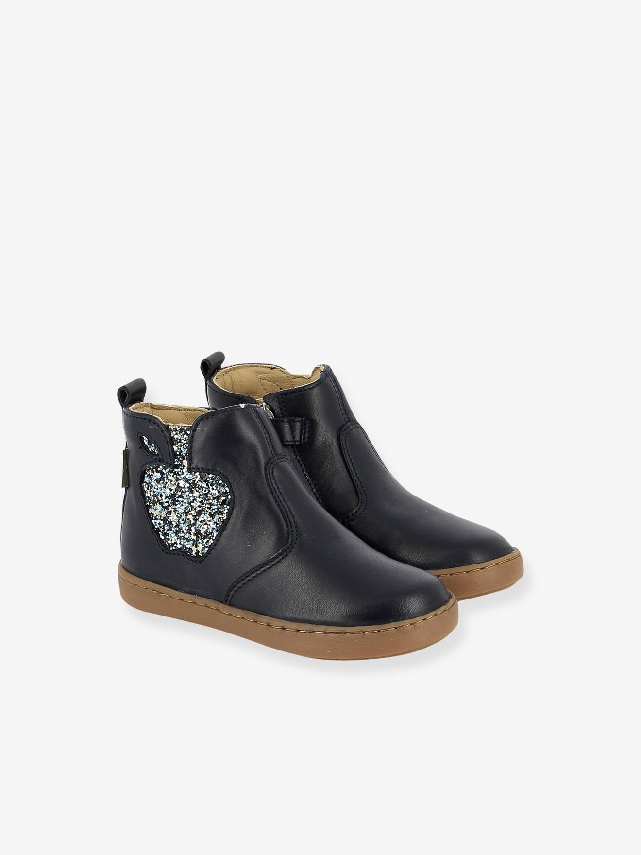 Boots Play New Apple marine
