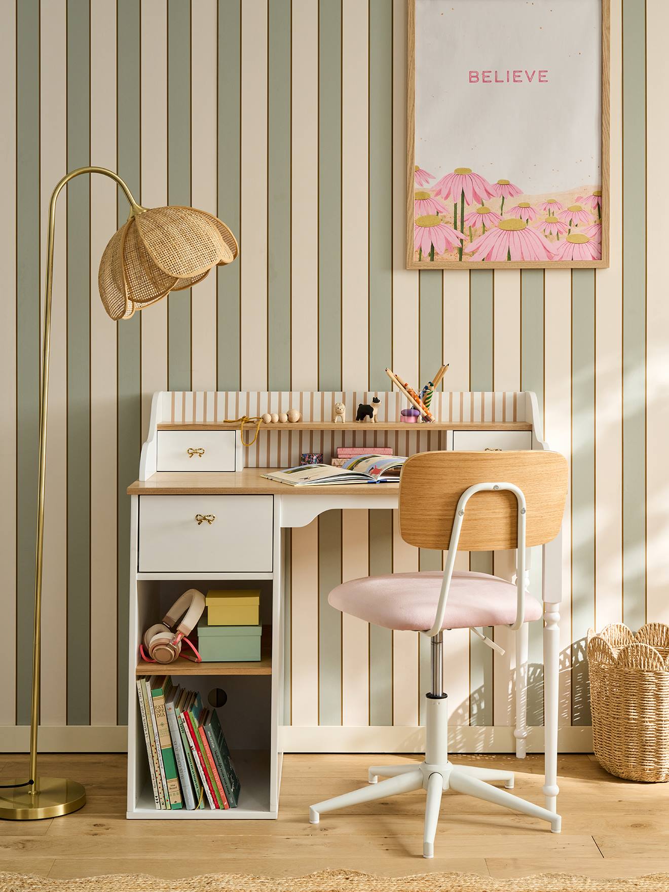 Bureau enfant bois avec rangements écru