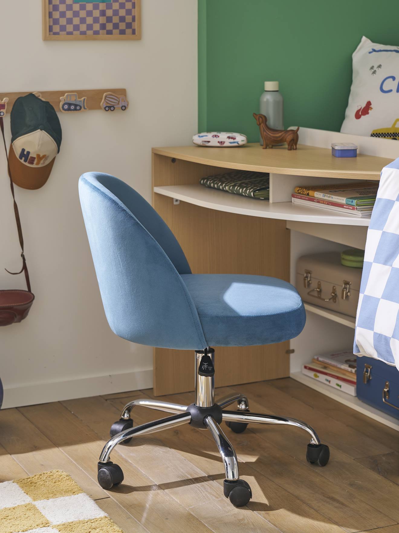 Chaise de bureau à roulettes enfant en velours bleu