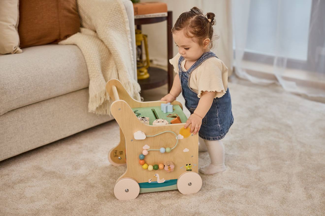Chariot En Bois Pour Pousser Et Jouer Farmer’s Funday Farmers Funday
