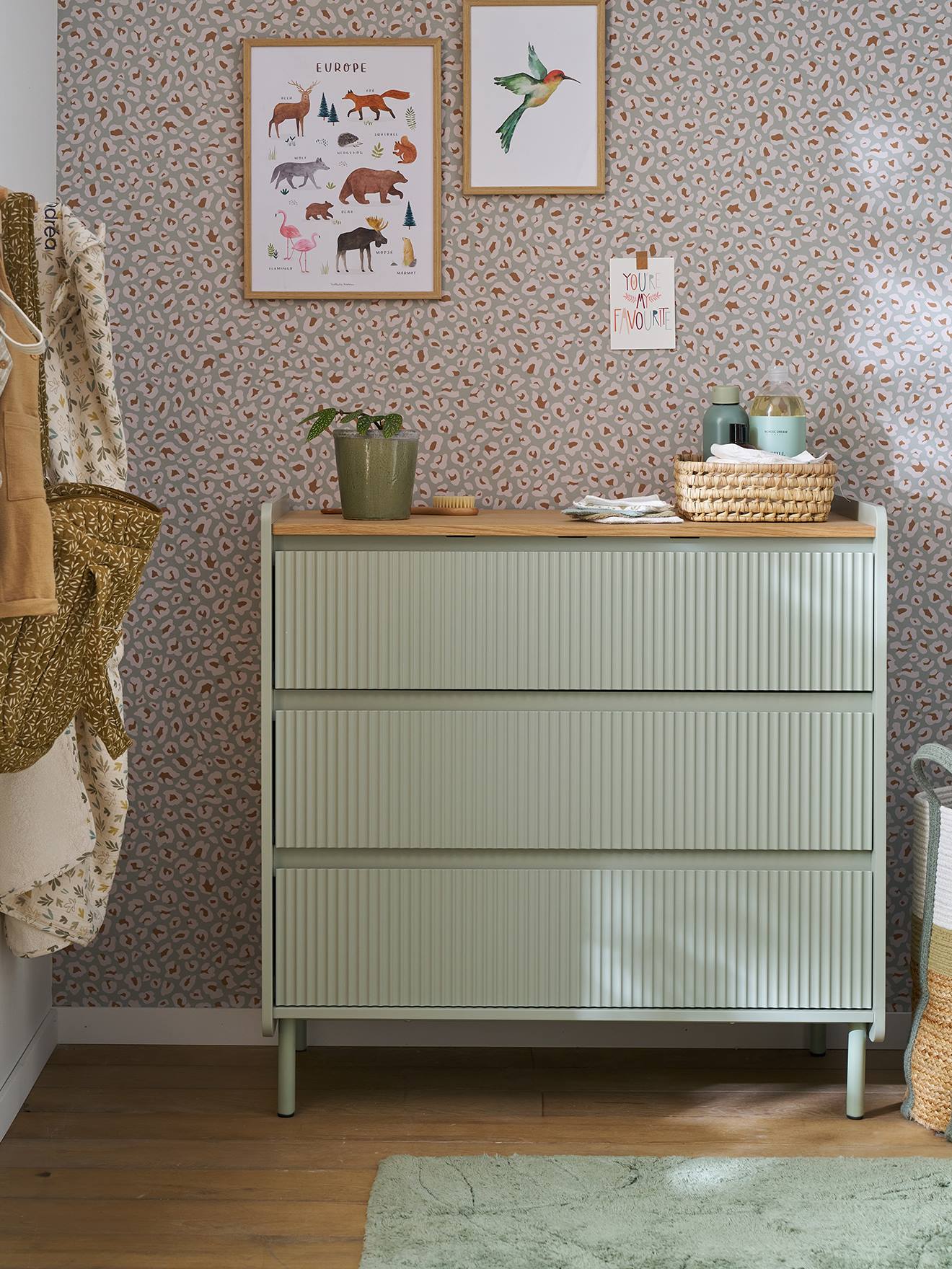 Commode 3 tiroirs Cannelé 42 cm vert