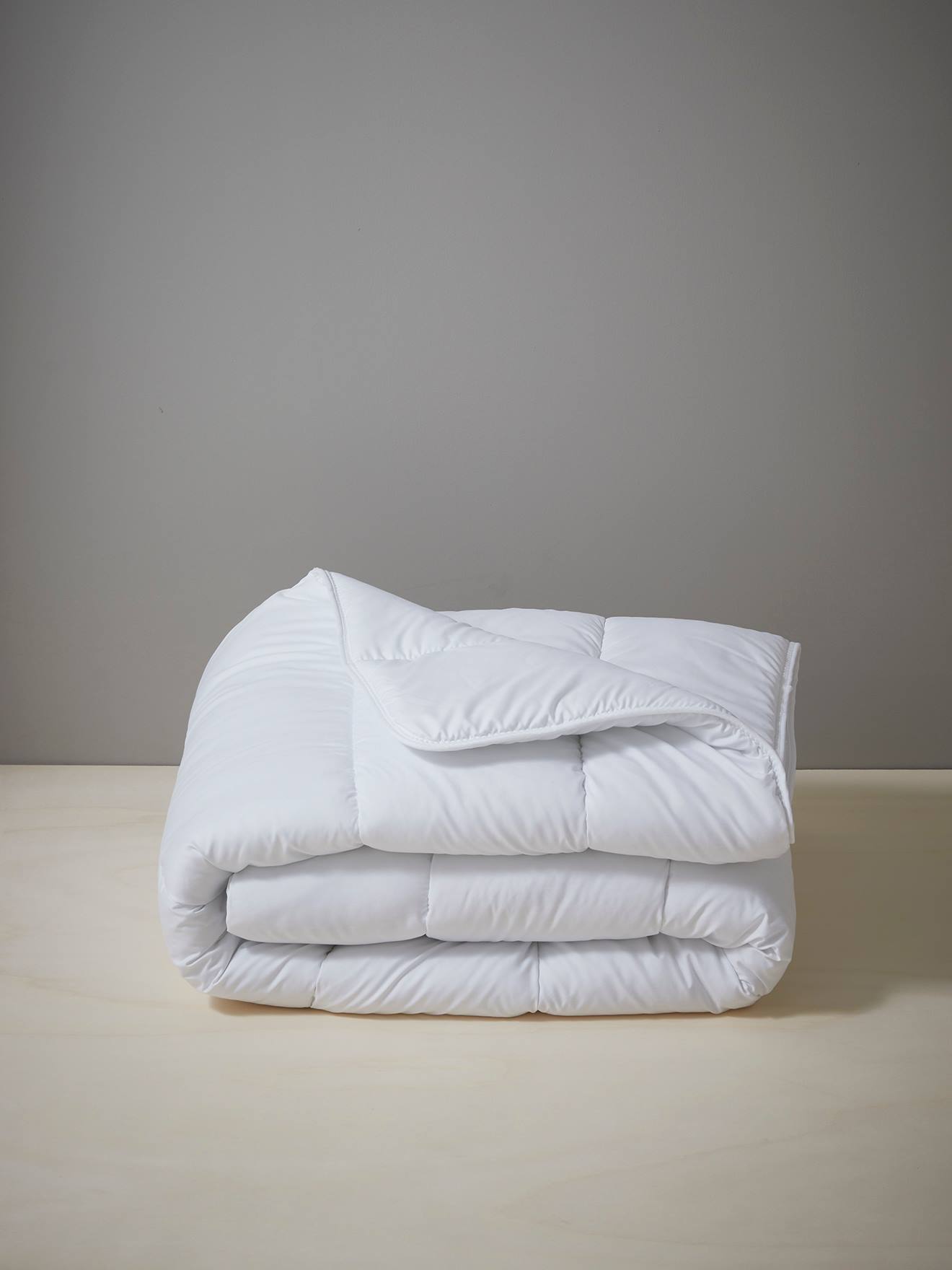 Couette tempérée microfibre anti-acariens GREENCARE® blanc