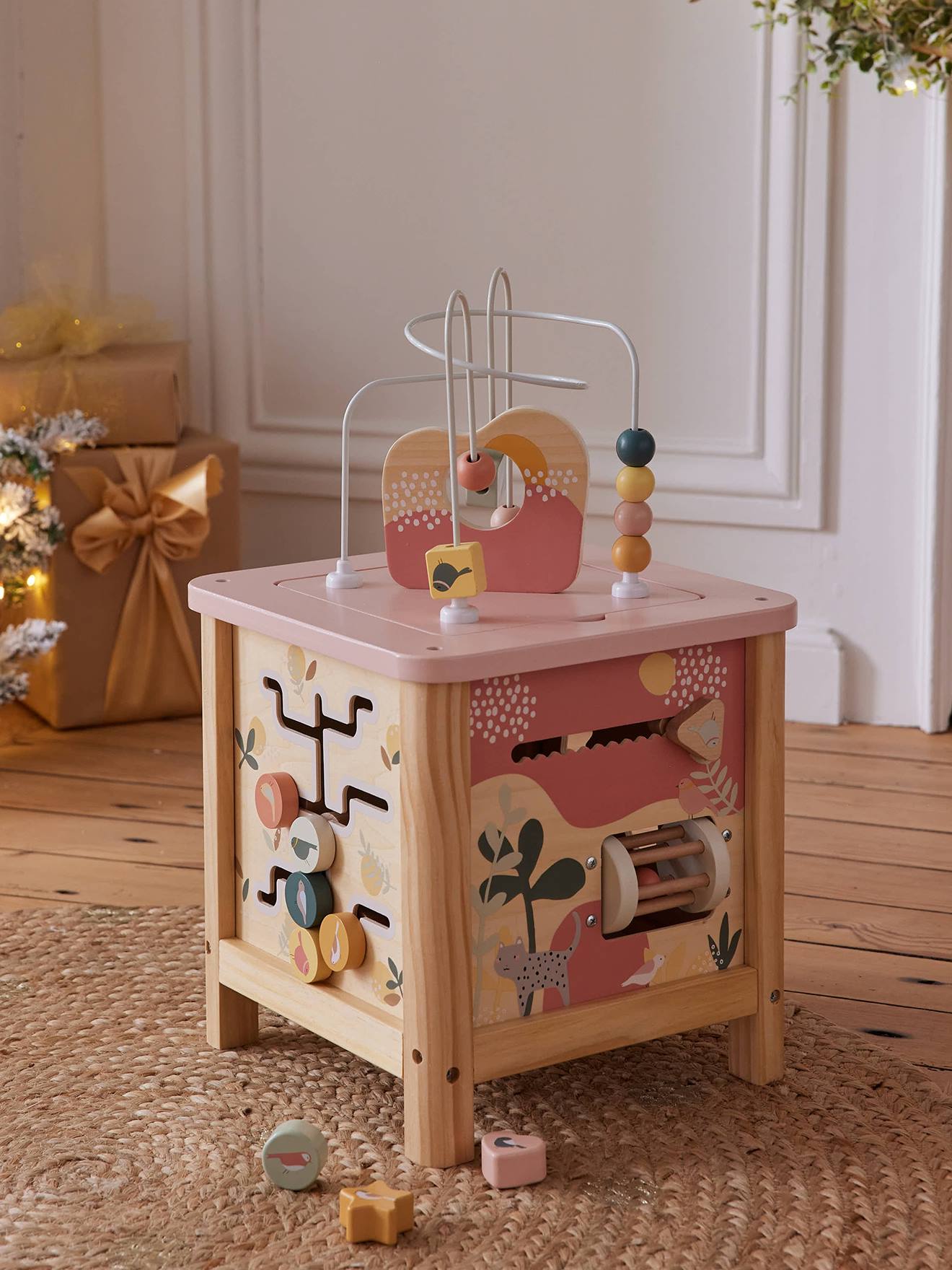 Grand cube d'activités en bois FSC savania