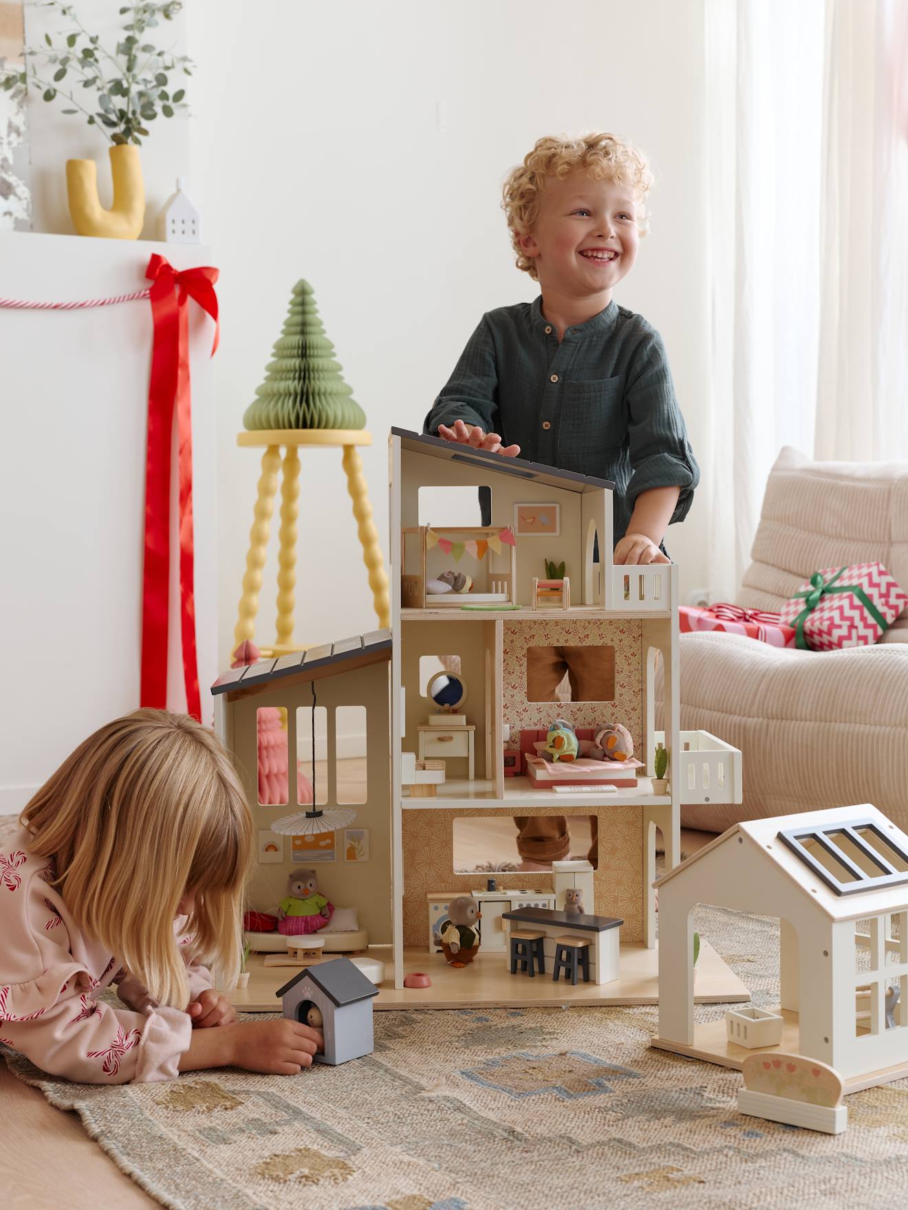 Maison moderne des amis en bois FSC bois