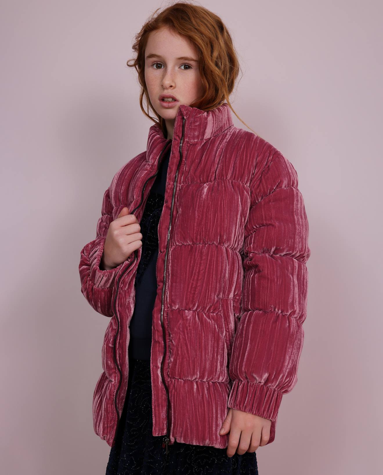 Manteau Fille Matelassé Avec Finition Veloutée Et Col Montant Violet