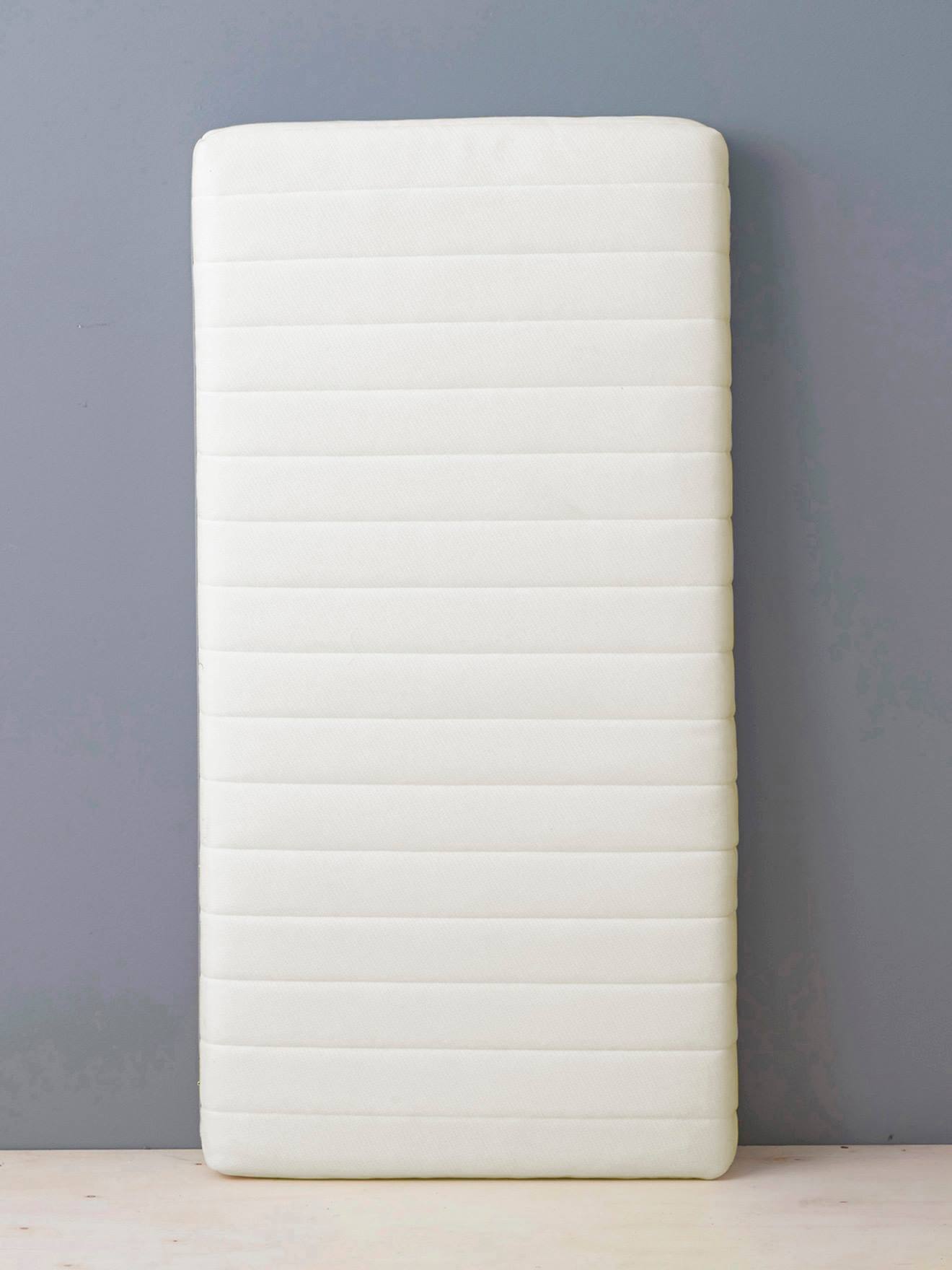 Matelas bébé anti-acariens à mémoire de forme blanc