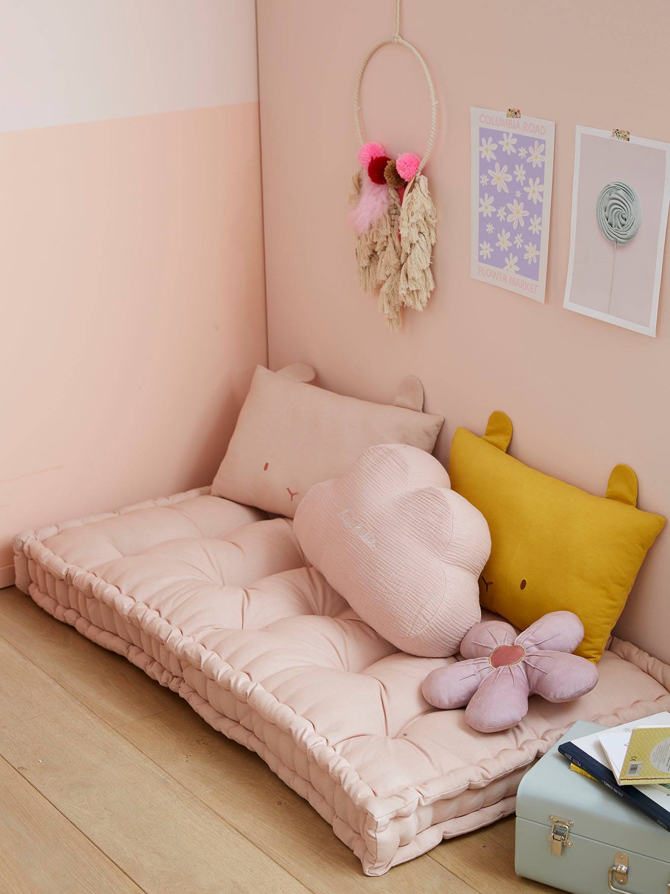 Matelas de sol style futon rose poudré