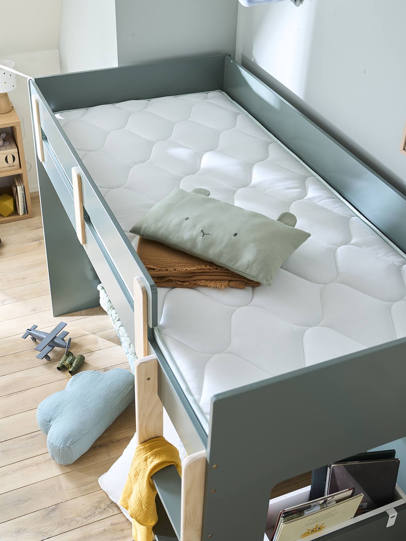 Matelas enfant mousse recyclée thermorégulateur traité Passerelle® blanc