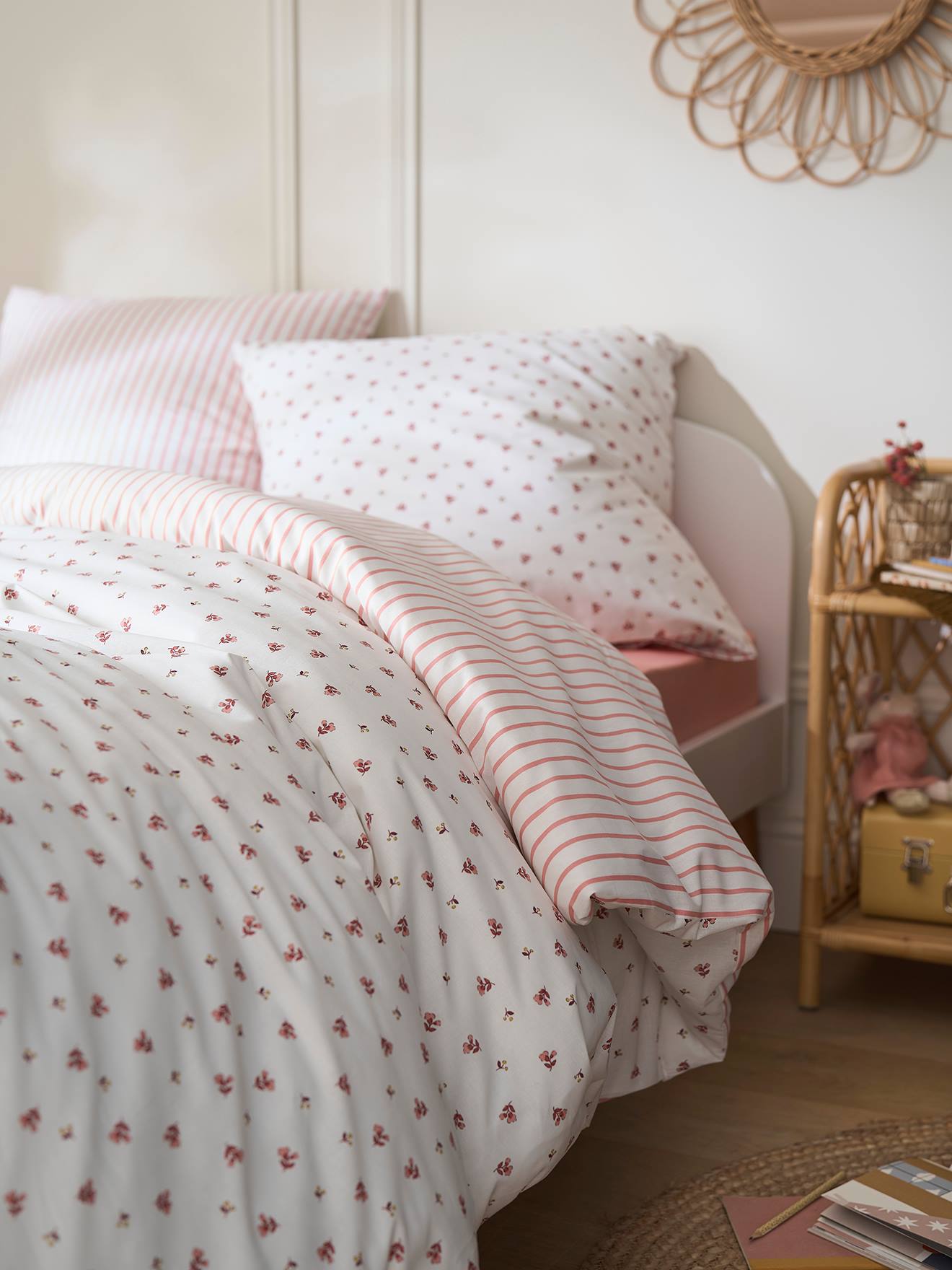 Parure housse de couette et taie d'oreiller réversible FLEURS RAYURES, avec coton recyclé rose imprimé