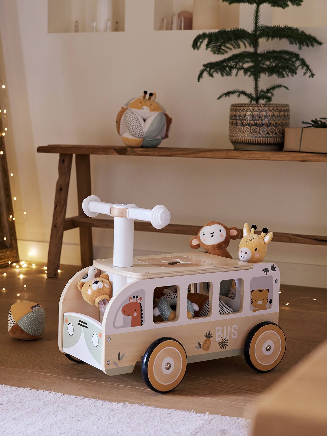 Porteur bus à doudous HANOÏ en bois FSC blanc moyen uni avec decor