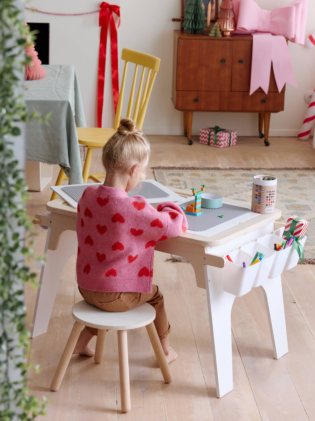 Table de dessin et briques de construction en bois FSC® blanc