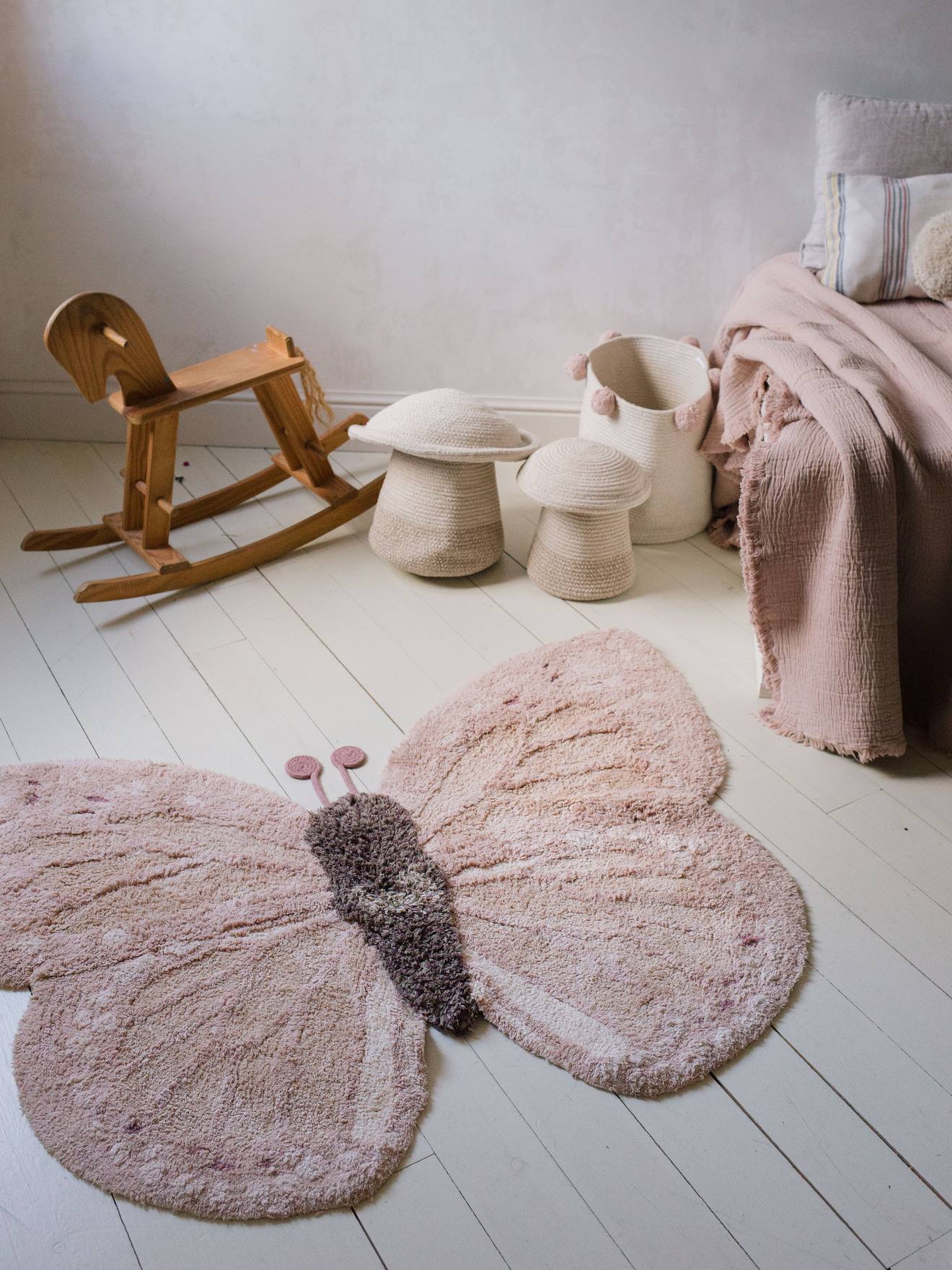 Tapis papillon déco enfant rose