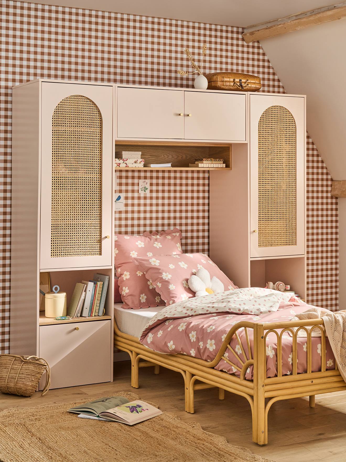 Tête de lit pont en cannage avec rangement rose